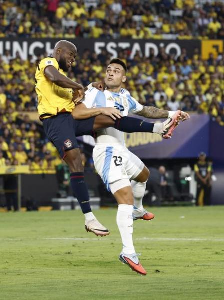 重创？阿根廷官宣3500万红星无缘世界杯！哭着退出训练，23岁2次重伤